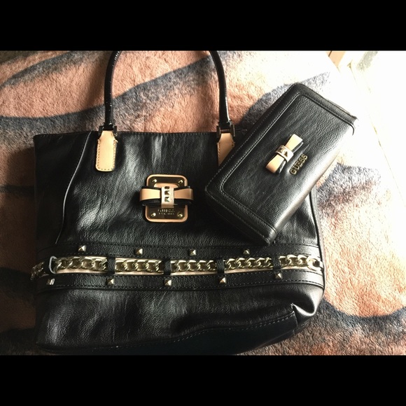 Guess limited edition handbag and wallet. - Picture 1 of 8